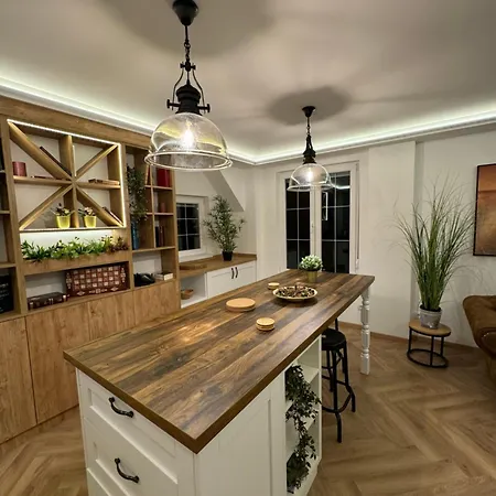 Romero Velvet Nights *