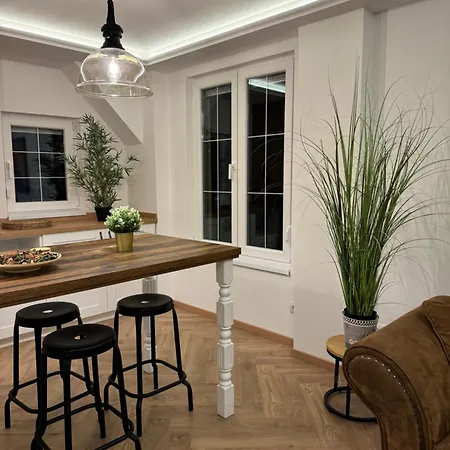 Romero Velvet Nights Appartement